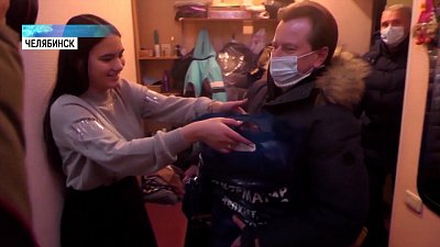 Студенты получают материальную помощь