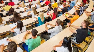 Студенты Челябинской области активно интересуются работой в спортклубах и салонах красоты