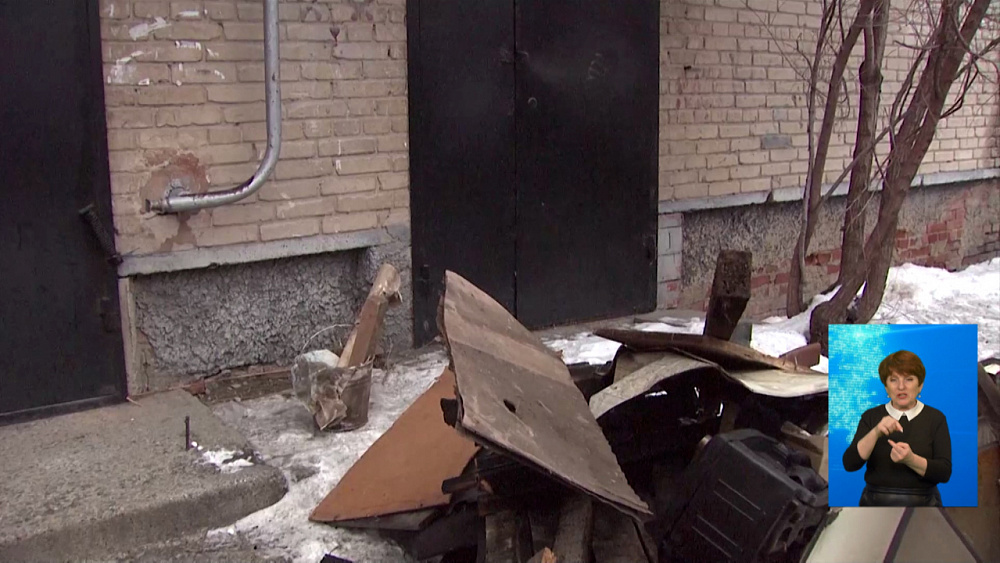 Жильцов будут штрафовать за хлам в подвале