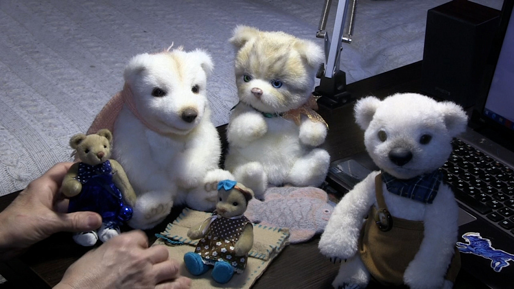 Игрушечные лисы из Миасса стали популярны в интернете