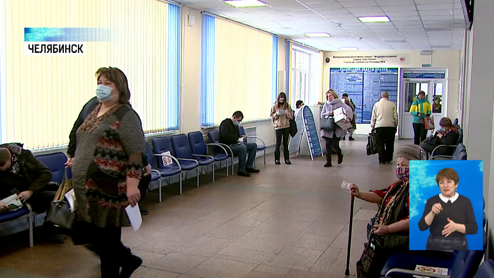 В день больного волонтеры раздают антисептики