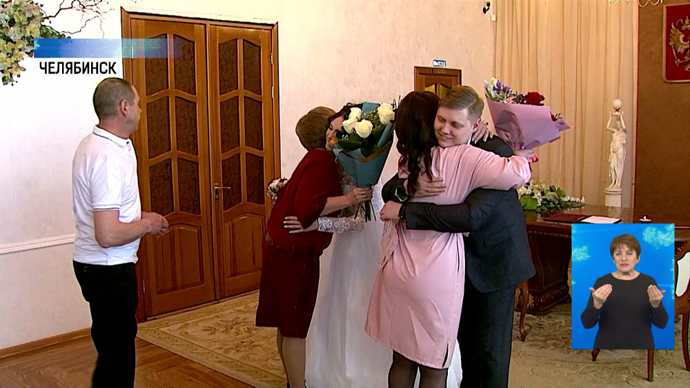 12.02.2021 — дата-палиндром