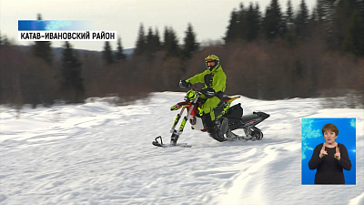 В селе Бедярыш прошёл тест-драйв снегоходов