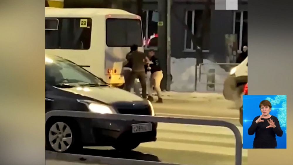 Водители маршруток устроили драку