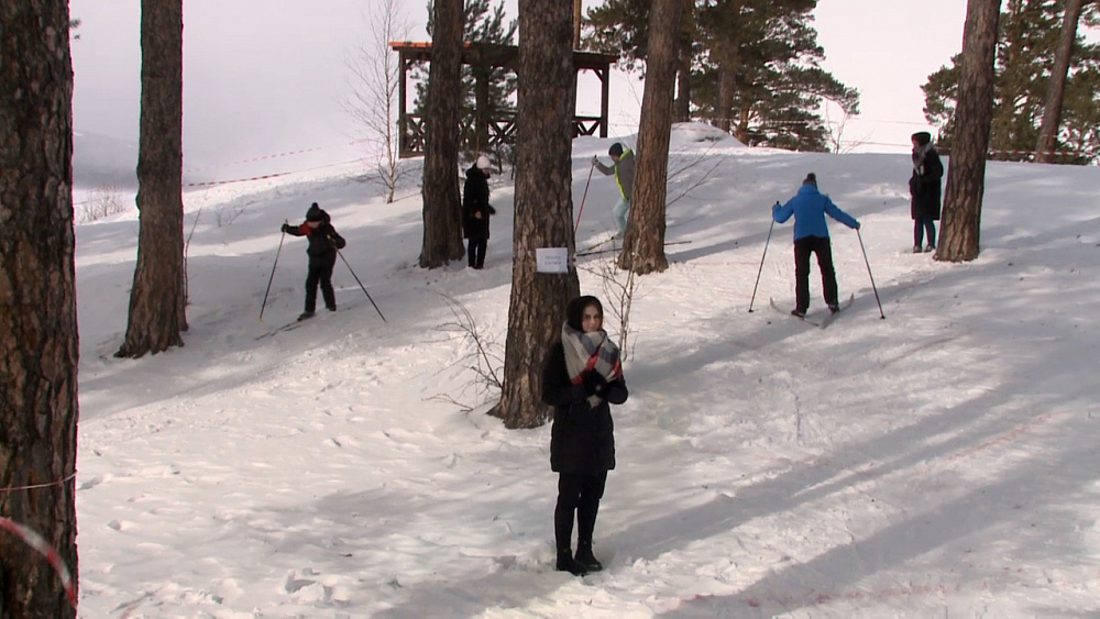Миасские школьники соревнуются в лыжном туризме