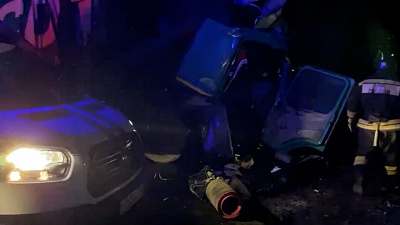 Автобус с туристами попал в смертельное ДТП