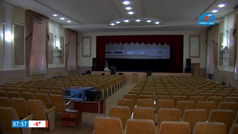 Сюжет «Переезд театра Кукол»