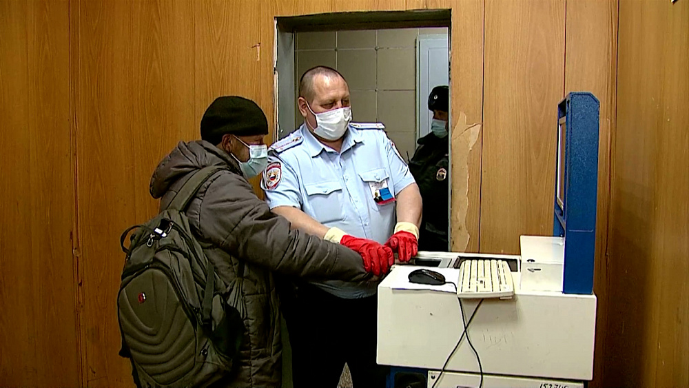 Полицейские вышли на поиски бездомных