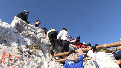 В Миассе отпраздновали Широкую масленицу