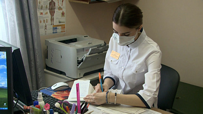 Врачей «красной зоны» наградили за работу