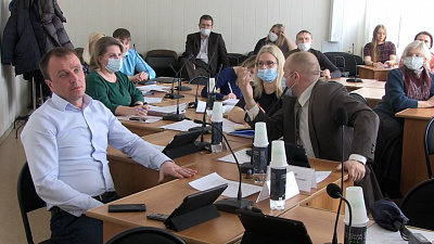 Судьбу детской поликлиники посёлка Строителей решают депутаты