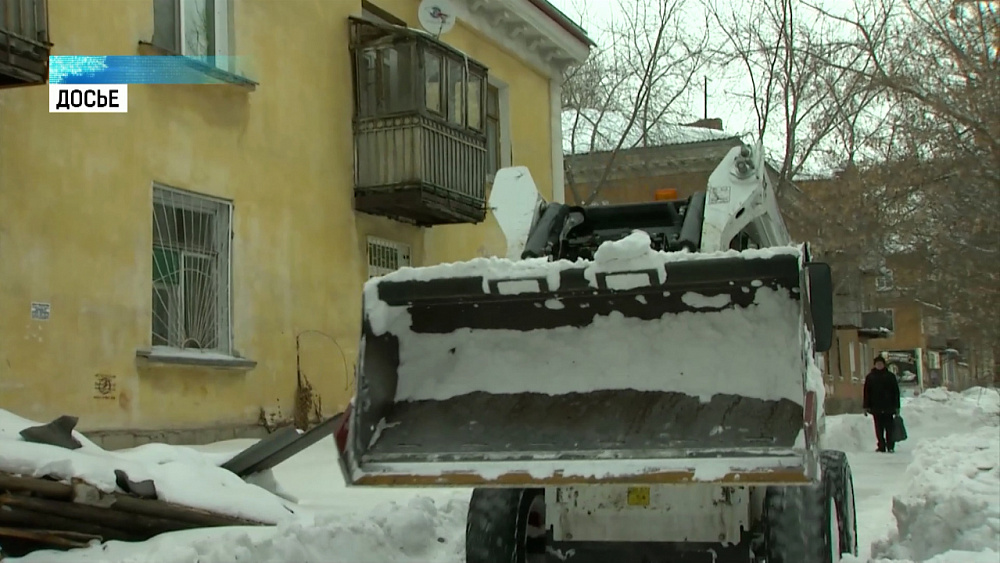 Мэр Челябинска просит ускорить уборку снега