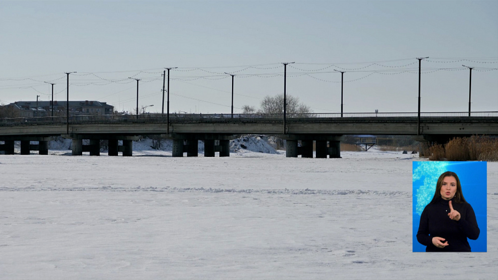 13-летнюю девочку нашли на льду реки