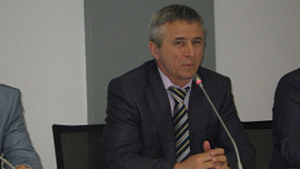 Новый владелец ЧТПЗ вернул Валентина Тазетдинова на пост управляющего директора челябинского завода Новый владелец ЧТПЗ вернул Валентина Тазетдинова на пост управляющего директора челябинского завода
