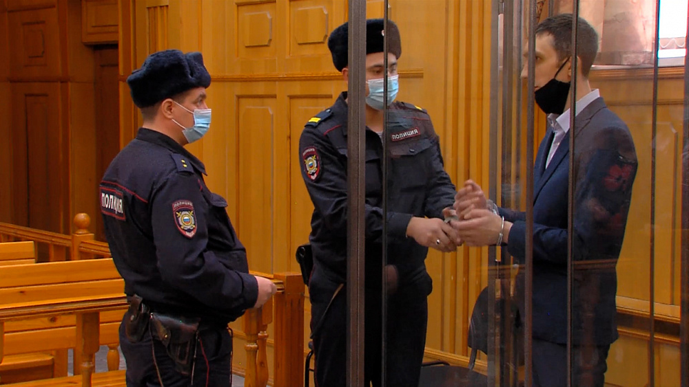 Два друга убили БОМЖа