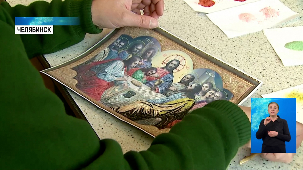 В женской колонии пишут иконы