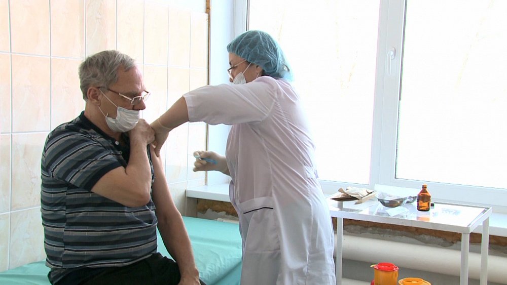 В Миассе продолжается вакцинация