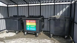 В челябинском поселке Шершни установили баки для раздельного сбора мусора В челябинском поселке Шершни установили баки для раздельного сбора мусора