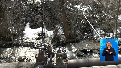 Спасатели достали тело погибшего из реки